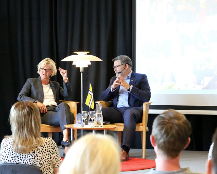 3 snabba till Estrellas Carina Hanson 